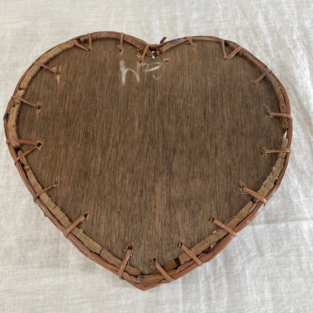 Vintage Heart Shaped Bark Basket Rustic Entryway Catchall Tray
